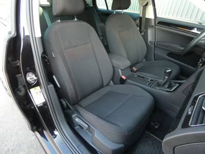 Volkswagen Golf 2.0 TDI Sound LED Navi ACC HiFi SHZ 17" 2-H — slika 6
