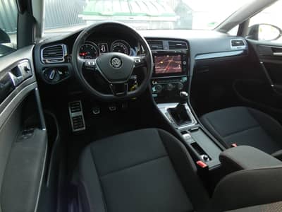 Volkswagen Golf 2.0 TDI Sound LED Navi ACC HiFi SHZ 17" 2-H — slika 3