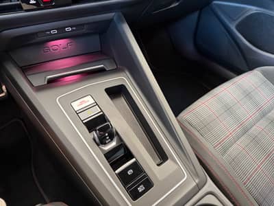 Volkswagen Golf VIII Lim. GTI LED ACC KAM. — slika 21