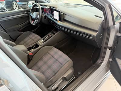 Volkswagen Golf VIII Lim. GTI LED ACC KAM. — slika 16
