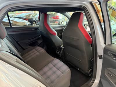 Volkswagen Golf VIII Lim. GTI LED ACC KAM. — slika 24