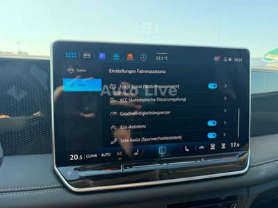 Volkswagen Tiguan 2.0 TDI*DSG*LIFE*PANORAMA*NAVI*LED*KAMERA — slika 14