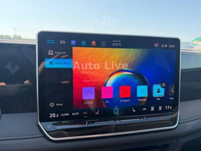 Volkswagen Tiguan 2.0 TDI*DSG*LIFE*PANORAMA*NAVI*LED*KAMERA — slika 10