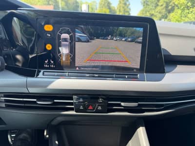 Volkswagen Golf VIII 2.0 TDI Active PANO HEADUP AHK MATRIX — slika 9