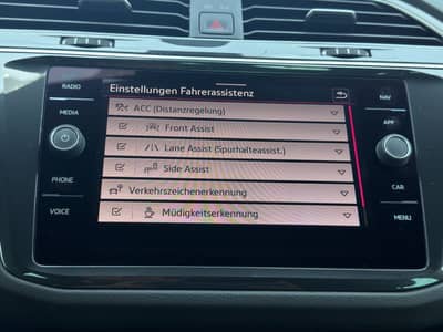 Volkswagen Tiguan R-Line 4Motion*Matrix*ACC*App*Ambiente* — slika 17