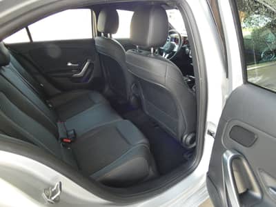 Mercedes-Benz A 180 DCT Edition19 WIDE LED Navi Ambiente 18" — slika 9