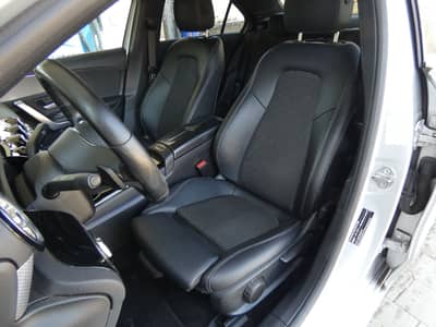 Mercedes-Benz A 180 DCT Edition19 WIDE LED Navi Ambiente 18" — slika 7