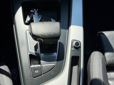 Audi A4 40 TDI Quattro S Tronic*NAVI*MATRIX*ACC*LEDER — slika 23