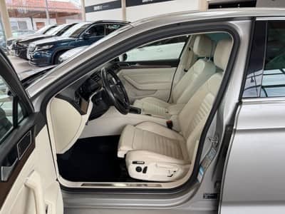 Volkswagen Passat Lim. Highline 2.0TDI DSG Virtual ACC LED — slika 14