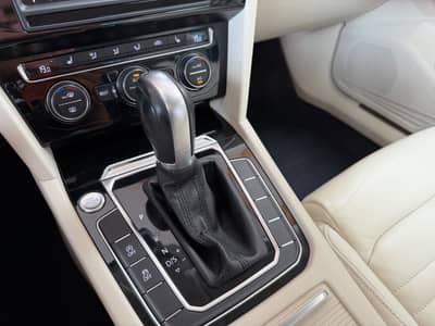 Volkswagen Passat Lim. Highline 2.0TDI DSG Virtual ACC LED — slika 21