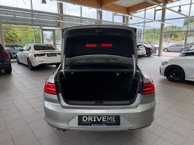 Volkswagen Passat Lim. Highline 2.0TDI DSG Virtual ACC LED — slika 10