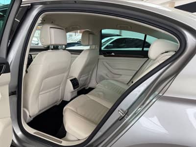Volkswagen Passat Lim. Highline 2.0TDI DSG Virtual ACC LED — slika 23