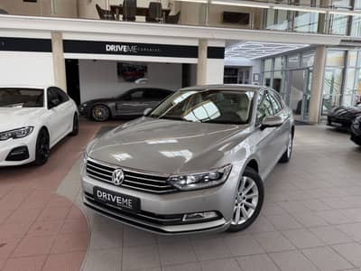 Volkswagen Passat Lim. Highline 2.0TDI DSG Virtual ACC LED — slika 2