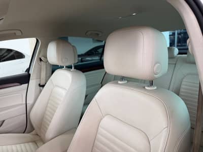 Volkswagen Passat Lim. Highline 2.0TDI DSG Virtual ACC LED — slika 15