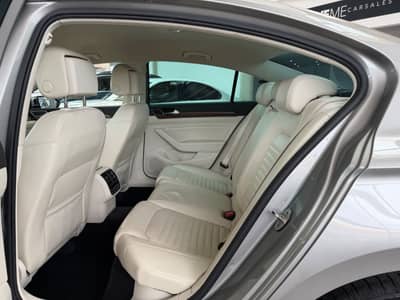 Volkswagen Passat Lim. Highline 2.0TDI DSG Virtual ACC LED — slika 22