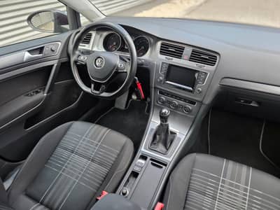 Volkswagen Golf 1.6 TDI BMT LOUNGE BiXenon/Navi — slika 6