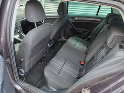 Volkswagen Golf 1.6 TDI BMT LOUNGE BiXenon/Navi — slika 8