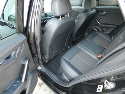Audi Q2 30 TDI S tronic 2xS-LINE LED Navi B&O SHZ GRA — slika 8