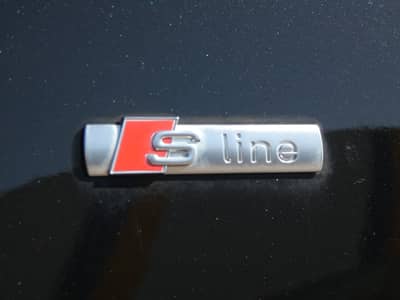 Audi Q2 30 TDI S tronic 2xS-LINE LED Navi B&O SHZ GRA — slika 21