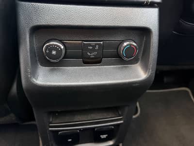 Ford S-MAX VIGNALE*NAVI*PANO*LED*7 Sitzer*LEDER* — slika 28