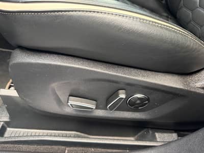 Ford S-MAX VIGNALE*NAVI*PANO*LED*7 Sitzer*LEDER* — slika 25