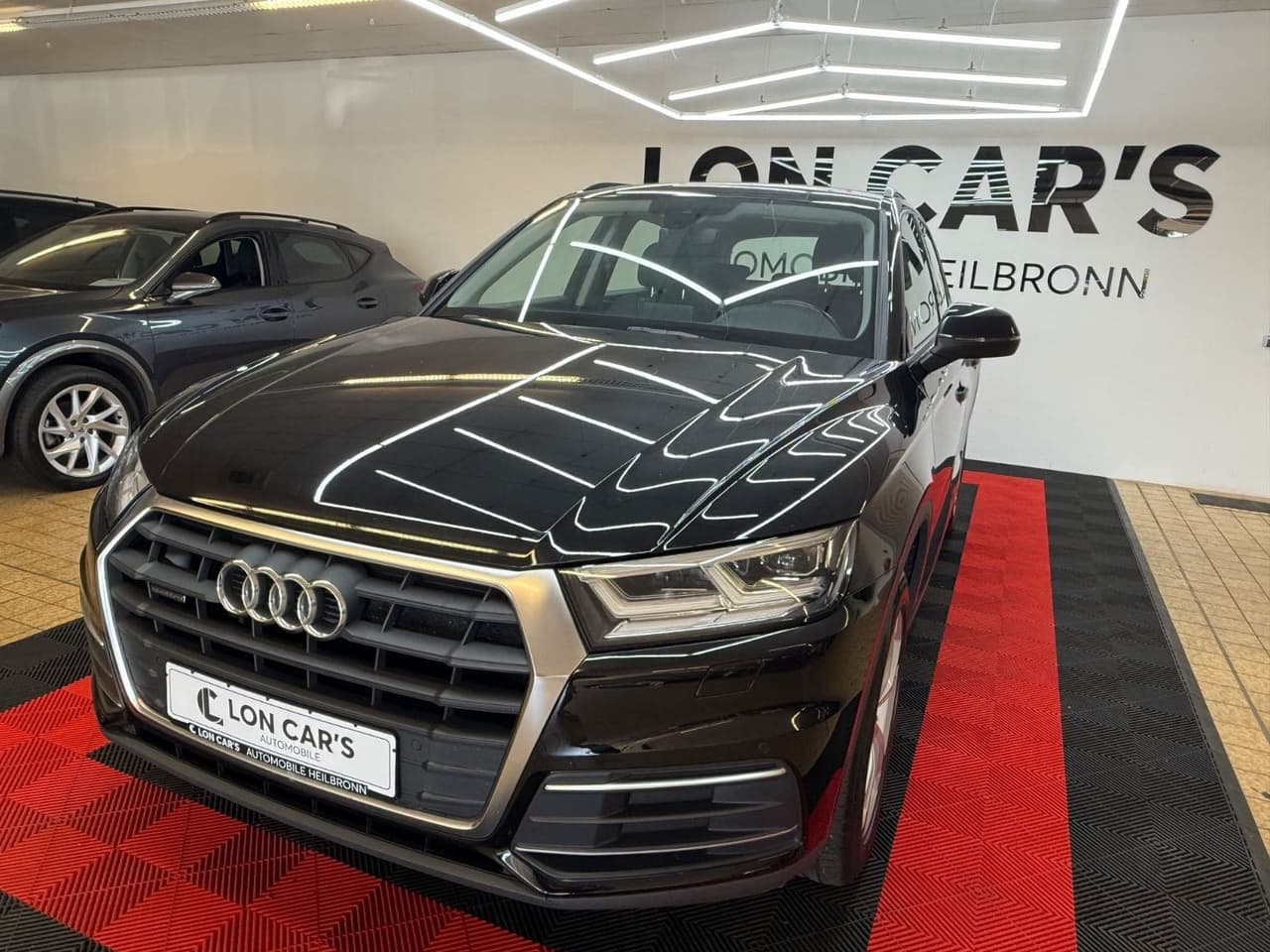 Audi Q5 40 TDI Quattro/Navi/Leder/Xenon/TOP — slika 1