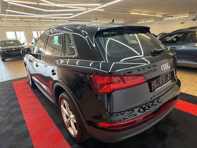 Audi Q5 40 TDI Quattro/Navi/Leder/Xenon/TOP — slika 10