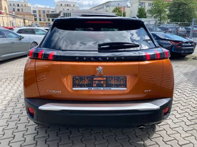 Peugeot 2008 GT ACC/Pano/Allwetter/LED/PDC+Kamera/Assist — slika 18