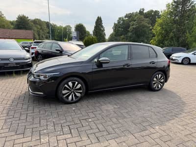 Volkswagen Golf VIII 2.0 TDI Move PANO HUD CAM AHK — slika 10