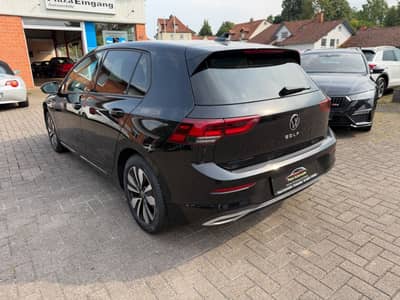 Volkswagen Golf VIII 2.0 TDI Move PANO HUD CAM AHK — slika 11