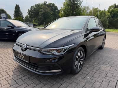 Volkswagen Golf VIII 2.0 TDI Move PANO HUD CAM AHK — slika 3