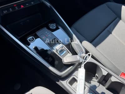 Audi A3 35 TDI*S TRONIC*PANORAMA*VIRTUAL*NAVI*MATRIX* — slika 19