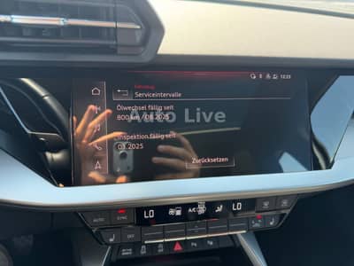 Audi A3 35 TDI*S TRONIC*PANORAMA*VIRTUAL*NAVI*MATRIX* — slika 25