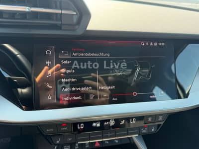 Audi A3 35 TDI*S TRONIC*PANORAMA*VIRTUAL*NAVI*MATRIX* — slika 13