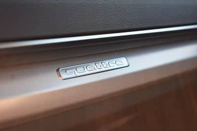 Audi Q5 40 TDI quattro sport/Anhänger/LED/Tempomat — slika 34