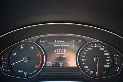 Audi Q5 40 TDI quattro sport/Anhänger/LED/Tempomat — slika 33
