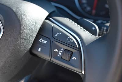 Audi Q5 40 TDI quattro sport/Anhänger/LED/Tempomat — slika 26