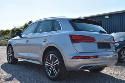 Audi Q5 40 TDI quattro sport/Anhänger/LED/Tempomat — slika 3