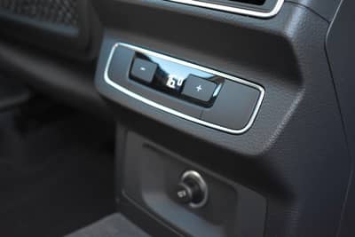Audi Q5 40 TDI quattro sport/Anhänger/LED/Tempomat — slika 21