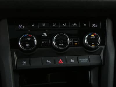 Skoda Kodiaq 2.0 TDI DSG STYLE 7-Sitz Leder Matrix AHK — slika 19