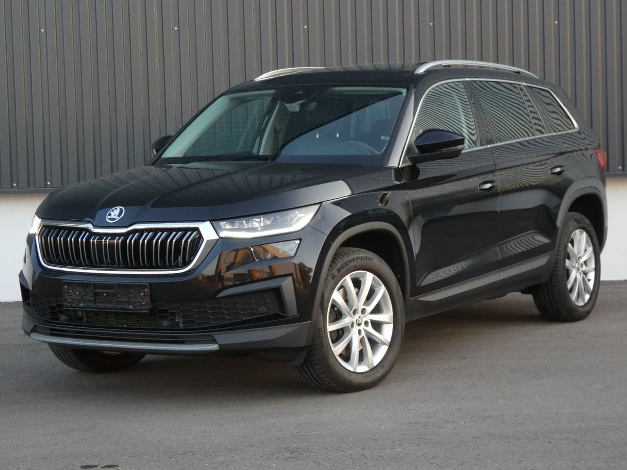Skoda Kodiaq 2.0 TDI DSG STYLE 7-Sitz Leder Matrix AHK — slika 1