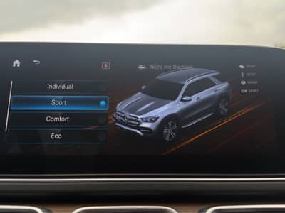 Mercedes-Benz GLE 400d AMG-Line 4Matic*Pano*Night*360*Air*Dist — slika 23