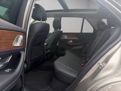 Mercedes-Benz GLE 400d AMG-Line 4Matic*Pano*Night*360*Air*Dist — slika 11