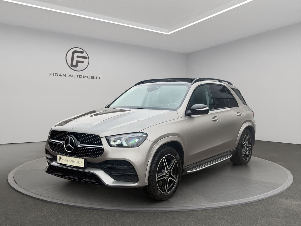 Mercedes-Benz GLE 400d AMG-Line 4Matic*Pano*Night*360*Air*Dist — slika 1