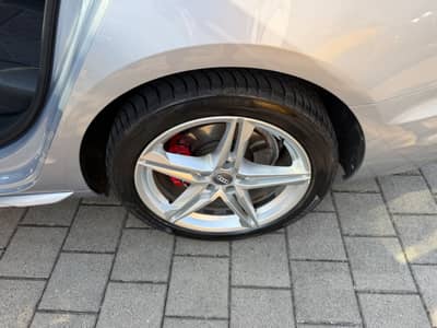 Audi A4 Avant 40 TDI°S-LINE°ESD° — slika 7