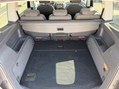 Volkswagen Touran LIFE 1.6TDI DSG*NAVI*KLIMA*PDC*75.000km* — slika 25