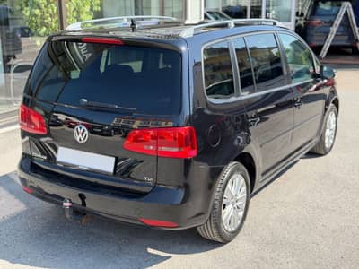 Volkswagen Touran LIFE 1.6TDI DSG*NAVI*KLIMA*PDC*75.000km* — slika 8