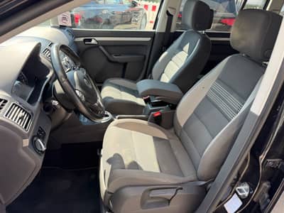Volkswagen Touran LIFE 1.6TDI DSG*NAVI*KLIMA*PDC*75.000km* — slika 23