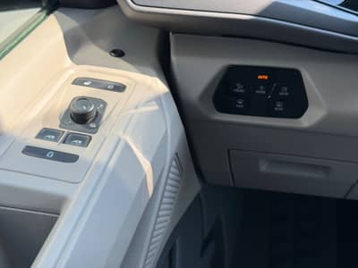 Volkswagen T7 Multivan 2.0 TDI DSG*Navi*StandHz*6 Sitze* — slika 16