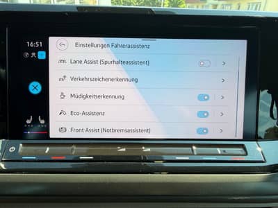 Volkswagen T7 Multivan 2.0 TDI DSG*Navi*StandHz*6 Sitze* — slika 21